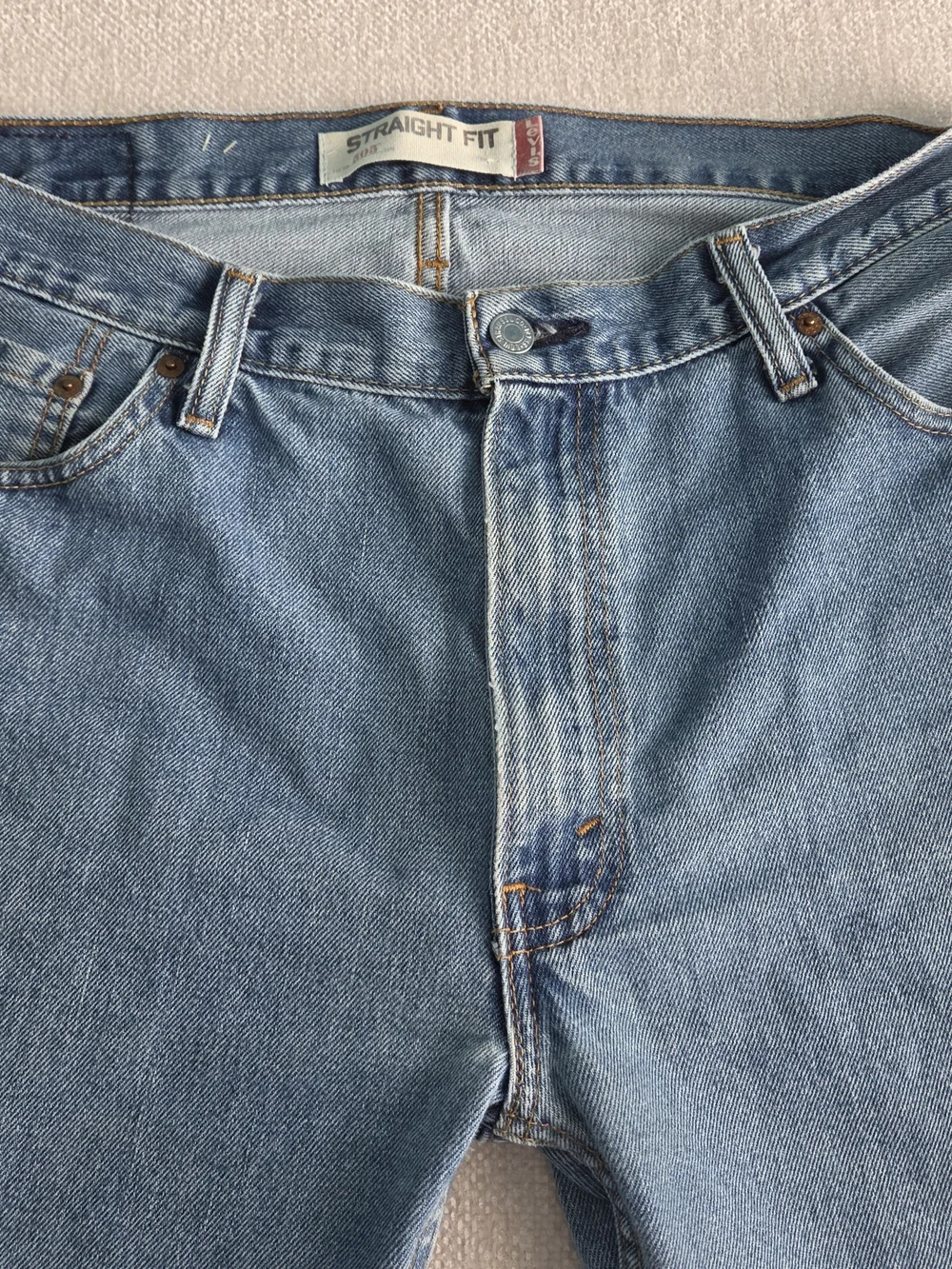 Levi's 505 Straight Fit Jeans Men's 36x36 Medium Wash Blue Denim Cotton. 2010